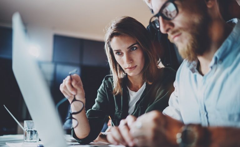 The Benefits of Implementing Telecom Expense Management Software in a Business