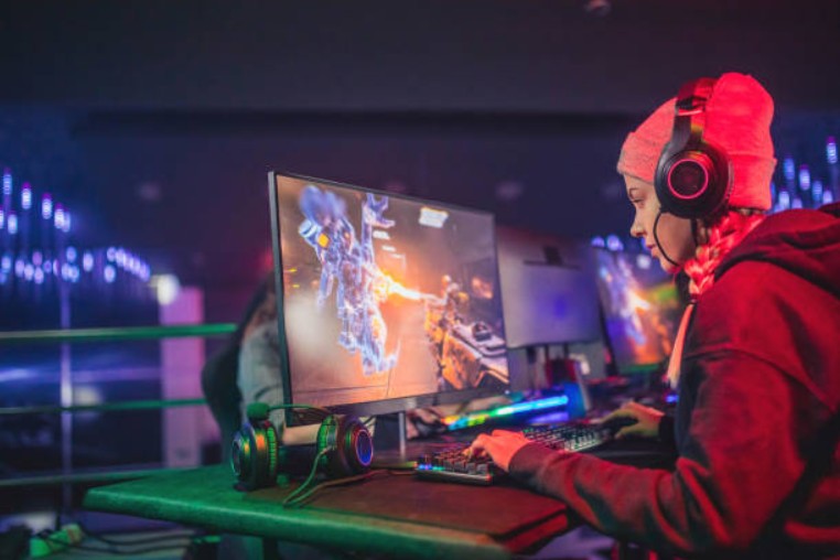 How Online Gaming Is Changing The Way People Socialize