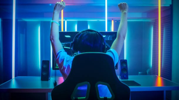 Inside the Digital Arena: What Shapes Competitive Online Gaming